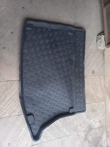 Hyundai i30 heçbekt baqajı üçün rezin palaz (baqaj altlığı) - lalafo.az -da Hyundai i30 heçbekt baqajı üçün rezin palaz (baqaj altlığı) -