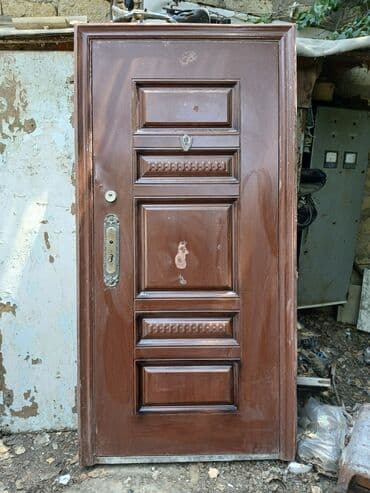 İşlənmiş Otaq qapısı Ünvandan götürmə lalafo.az -da İşlənmiş Otaq qapısı Ünvandan götürmə