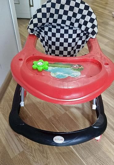 Babyland uşaq yerigədəni - Rəng: qırmızı üst panel, qara baza, damalı lalafo.az -da Babyland uşaq yerigədəni - Rəng: qırmızı üst panel, qara baza, damalı