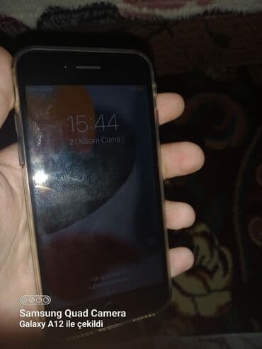 IPhone 7, 32 GB, Qara, Qırıq lalafo.az -da IPhone 7, 32 GB, Qara, Qırıq