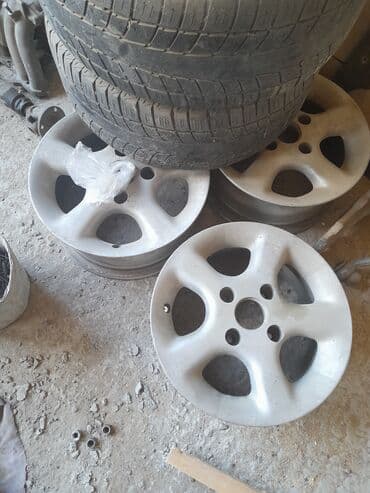 Avtomobil diskləri dəsti - Material: yüngül lehimli (alüminium) disk lalafo.az -da Avtomobil diskləri dəsti - Material: yüngül lehimli (alüminium) disk