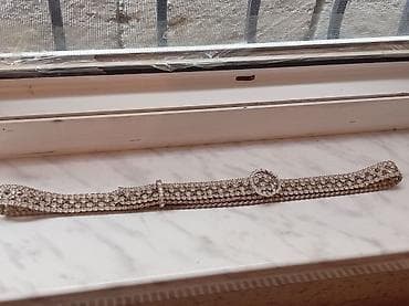 Zərif kristal bəzəkli qadın kəməri - Rəng: gümüşü - Üzəri tamamilə lalafo.az -da Zərif kristal bəzəkli qadın kəməri - Rəng: gümüşü - Üzəri tamamilə