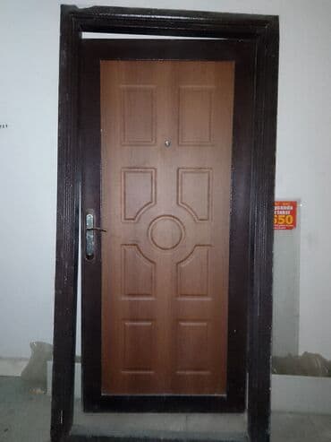 Dəmir giriş qapısı – taxta teksturalı panel - Material: möhkəm metal lalafo.az -da Dəmir giriş qapısı – taxta teksturalı panel - Material: möhkəm metal