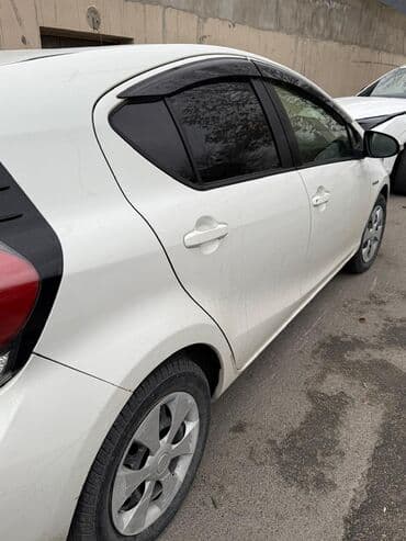 Toyota Aqua: 1.5 l | 2019 il Hetçbek lalafo.az -da Toyota Aqua: 1.5 l | 2019 il Hetçbek