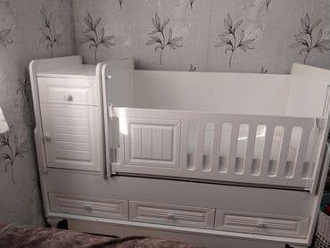 Oğlan və qız üçün, Dördbucaq, Beşik, Dəstsiz, Yellənmə mexanizmsiz lalafo.az -da Oğlan və qız üçün, Dördbucaq, Beşik, Dəstsiz, Yellənmə mexanizmsiz