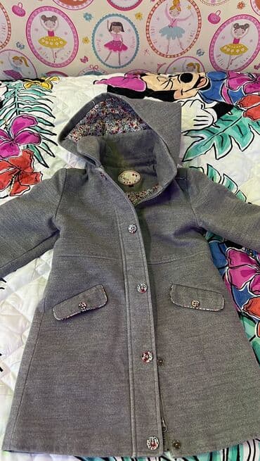 Kurtka, Qız üçün, 8 - 9 yaş lalafo.az -da Kurtka, Qız üçün, 8 - 9 yaş