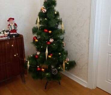 Süni Yeni il şam ağacı – bəzədilmiş komplekt - Təxminən 1,6–1,8 m lalafo.az -da Süni Yeni il şam ağacı – bəzədilmiş komplekt - Təxminən 1,6–1,8 m