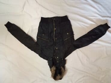 Qara rəngli qış gödəkcəsi - Model: qısa kəsim, bel və ətək hissəsi lalafo.az -da Qara rəngli qış gödəkcəsi - Model: qısa kəsim, bel və ətək hissəsi