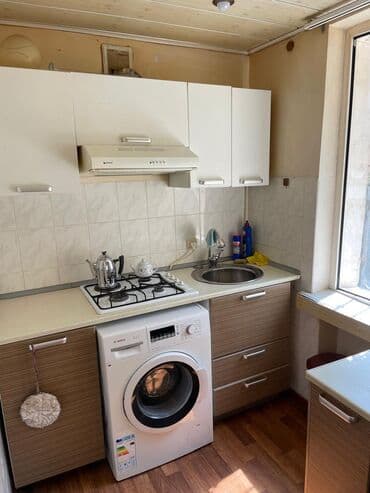 Otel və hostellər: Yasamal r. Insaatcilar metrosuna yaxin 3 otagli ev kiraye verilir lalafo.az -da — 16 Otel və hostellər: Yasamal r. Insaatcilar metrosuna yaxin 3 otagli ev kiraye verilir — 16