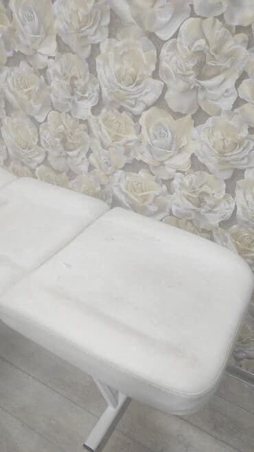 İşlənmiş, Kosmetoloji kuşetka, Qatlanan, rəng - Ağ lalafo.az -da İşlənmiş, Kosmetoloji kuşetka, Qatlanan, rəng - Ağ