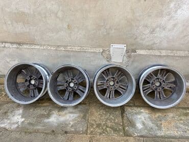 Hyundai orijinal yüngül lehimli disk dəsti – 4 ədəd Disklərə evimizdə lalafo.az -da Hyundai orijinal yüngül lehimli disk dəsti – 4 ədəd Disklərə evimizdə