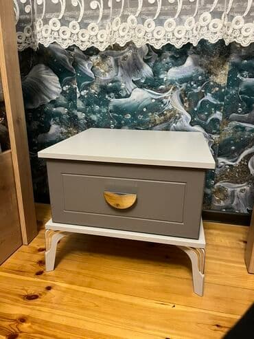 Modern tərzli tumba / gecə masası - Rəng: ağ üst hissə və baza, boz lalafo.az -da Modern tərzli tumba / gecə masası - Rəng: ağ üst hissə və baza, boz