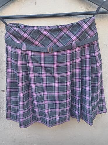 Məktəb forması. Qara-boz fon üzərində çəhrayı xanalı (plaid) naxış lalafo.az -da Məktəb forması. Qara-boz fon üzərində çəhrayı xanalı (plaid) naxış