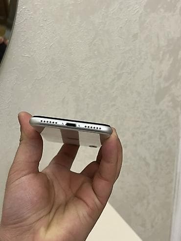 IPhone SE 2020, Ağ, Barmaq izi lalafo.az -da — 5 IPhone SE 2020, Ağ, Barmaq izi — 5