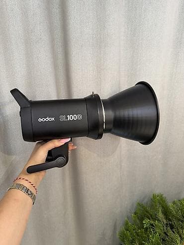 Godox SL100D LED studiya işığı - Güclü və sabit işıq mənbəyi: 100W lalafo.az -da Godox SL100D LED studiya işığı - Güclü və sabit işıq mənbəyi: 100W