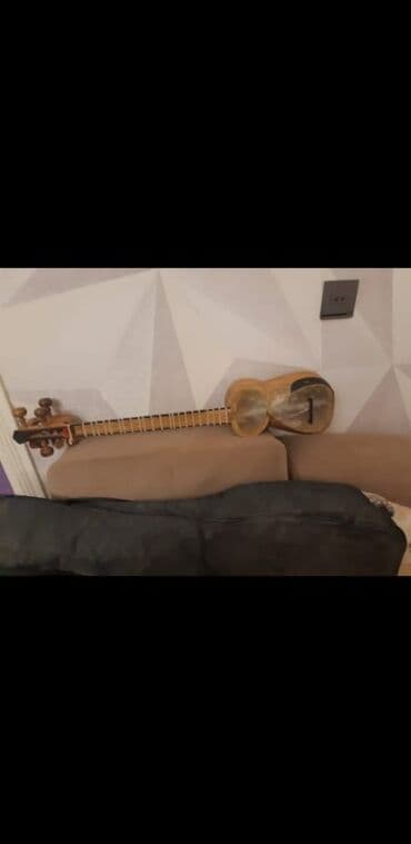 Məhsul: Tar (Azərbaycan milli simli musiqi aləti) Təzə alınıb 3,4aydı lalafo.az -da Məhsul: Tar (Azərbaycan milli simli musiqi aləti) Təzə alınıb 3,4aydı