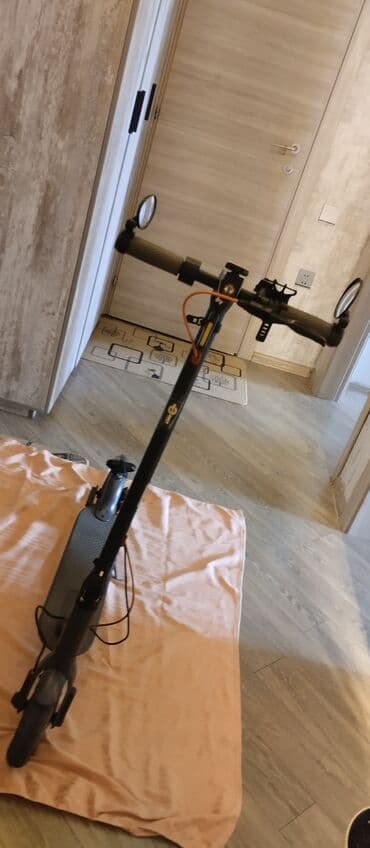 Шлемы: Elektron skuter çox qəşəngdir 35 ilə gedir 40 km məsafə gedə bilir at lalafo.az — 5 Шлемы: Elektron skuter çox qəşəngdir 35 ilə gedir 40 km məsafə gedə bilir — 5