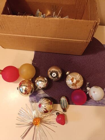 Стеклянные ёлочные игрушки времени СССР, за все игрушки 30 манат lalafo.az -da Стеклянные ёлочные игрушки времени СССР, за все игрушки 30 манат