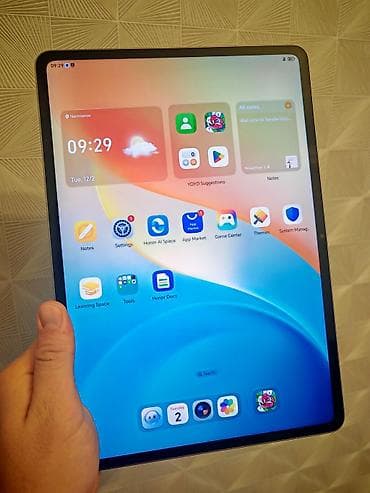 Planşet Çində rəsmi Honor dükanından alınıb. Qlobal versiyadır. Play lalafo.az -da Planşet Çində rəsmi Honor dükanından alınıb. Qlobal versiyadır. Play