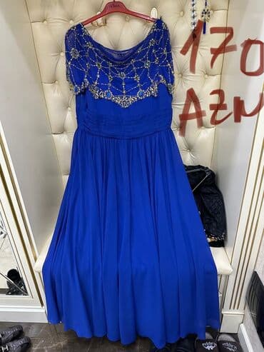 Paltarların hər biri ideal veziyyetdedi 1-2 defe qeyinilib. Qiymət lalafo.az -da Paltarların hər biri ideal veziyyetdedi 1-2 defe qeyinilib. Qiymət