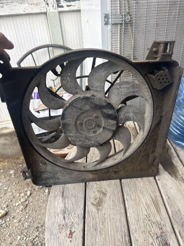 Радиаторы отопителей: Məhsul: Avtomobil üçün radiator və iki ədəd soyutma fanı (ramka və at lalafo.az — 2 Радиаторы отопителей: Məhsul: Avtomobil üçün radiator və iki ədəd soyutma fanı (ramka və — 2