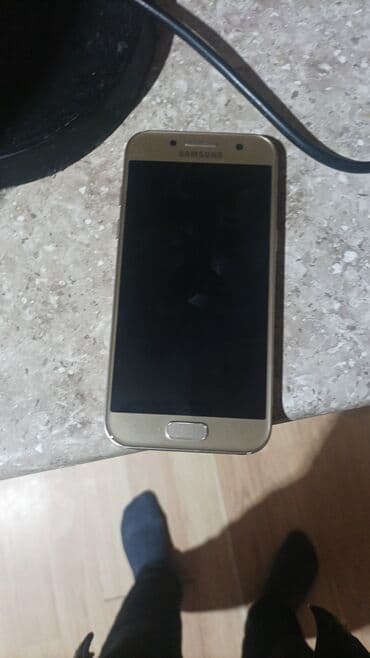 Samsung Galaxy A3 2017, 16 GB, rəng - Qızılı, İki sim kartlı lalafo.az -da Samsung Galaxy A3 2017, 16 GB, rəng - Qızılı, İki sim kartlı