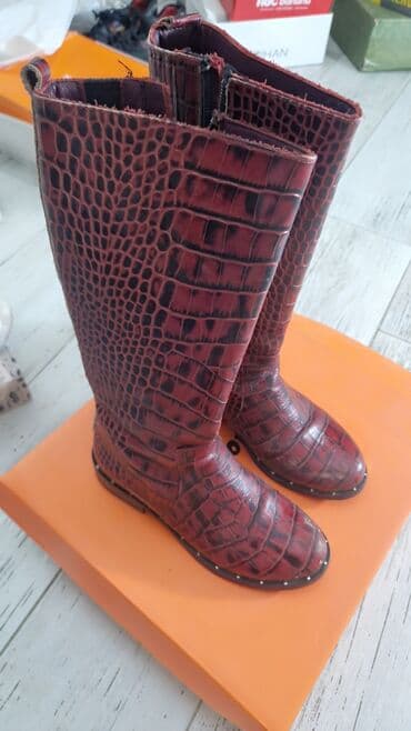 Çəkmə, rəng - Qırmızı, İşlənmiş lalafo.az -da Çəkmə, rəng - Qırmızı, İşlənmiş