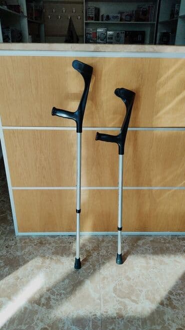 Əsa Dirsəkli əsa Qoltuqaltı əsa Çeşidinə göre qiymət dəyişir lalafo.az -da Əsa Dirsəkli əsa Qoltuqaltı əsa Çeşidinə göre qiymət dəyişir