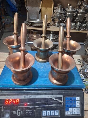 Dəstə daxilində müxtəlif ölçülü və formalı mis həvənglər və əzgilər lalafo.az -da Dəstə daxilində müxtəlif ölçülü və formalı mis həvənglər və əzgilər