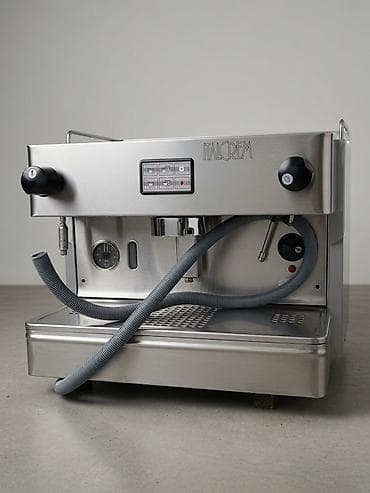 Italcrem peşəkar espresso/kofe aparatı - Korpus: tam paslanmayan at lalafo.az Italcrem peşəkar espresso/kofe aparatı - Korpus: tam paslanmayan