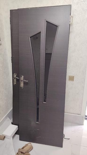 Qapı – 5 ədəd - Ölçü: 200 x 70 sm - Rəng: tünd qəhvəyi - Dizayn: ön lalafo.az -da Qapı – 5 ədəd - Ölçü: 200 x 70 sm - Rəng: tünd qəhvəyi - Dizayn: ön