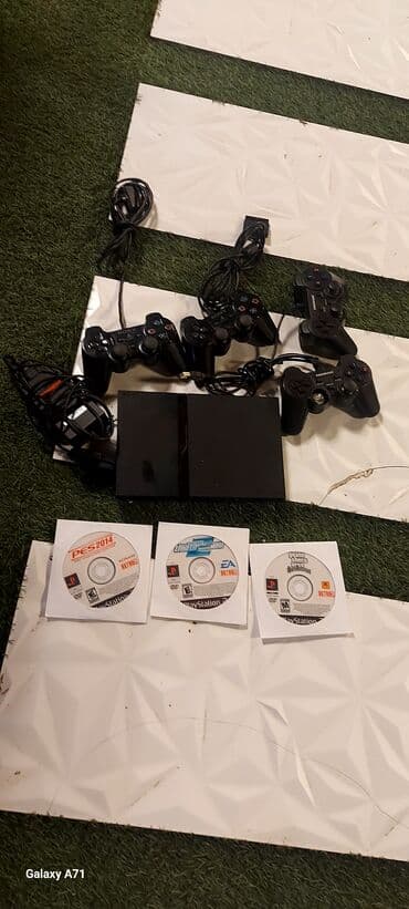 PlayStation 2 Slim komplekt - Konsol: Sony PlayStation 2 Slim (qara lalafo.az -da PlayStation 2 Slim komplekt - Konsol: Sony PlayStation 2 Slim (qara