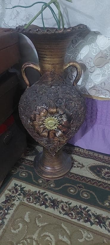 Bir vaza, Keramika lalafo.az -da Bir vaza, Keramika