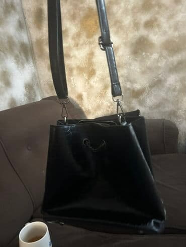 Qara qol/çiyin çantası — krokodil naxışlı dərimsi material, zəncir lalafo.az -da Qara qol/çiyin çantası — krokodil naxışlı dərimsi material, zəncir