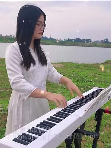 Hədiyyə üçün ideal bir seçimdir Təzə. Qutuda Piano kursuna başlayanlar lalafo.az -da Hədiyyə üçün ideal bir seçimdir Təzə. Qutuda Piano kursuna başlayanlar