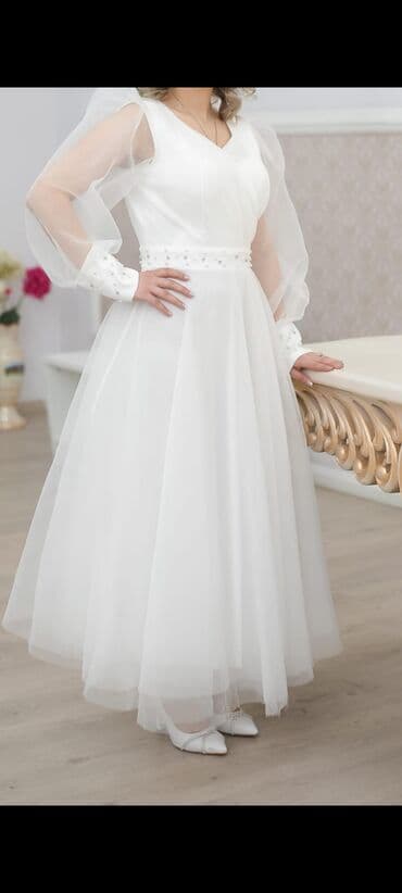 Geyim. teze bir defe geyinilib. 120 alınıb 80 manata satilir lalafo.az -da Geyim. teze bir defe geyinilib. 120 alınıb 80 manata satilir