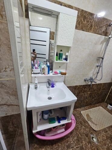 Hamam üçün aksessuarlar: Hamam-tualet mebeli və sanitariya dəsti - Asma güzgülü şkaf: geniş lalafo.az -da — 1 Hamam üçün aksessuarlar: Hamam-tualet mebeli və sanitariya dəsti - Asma güzgülü şkaf: geniş — 1