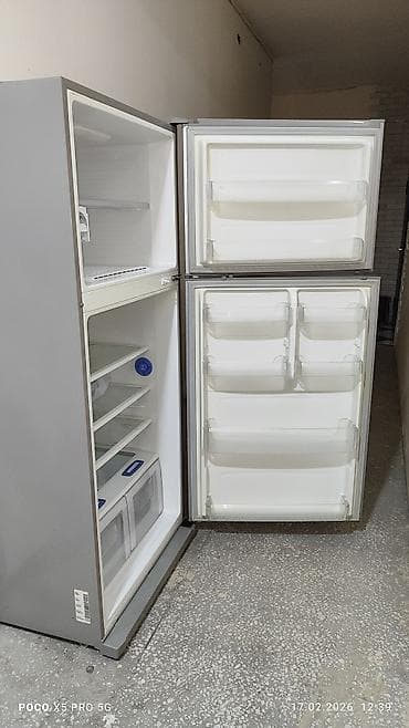 İşlənmiş 2 qapılı Samsung Soyuducu Satılır, rəng - Boz, Təkərli lalafo.az -da İşlənmiş 2 qapılı Samsung Soyuducu Satılır, rəng - Boz, Təkərli