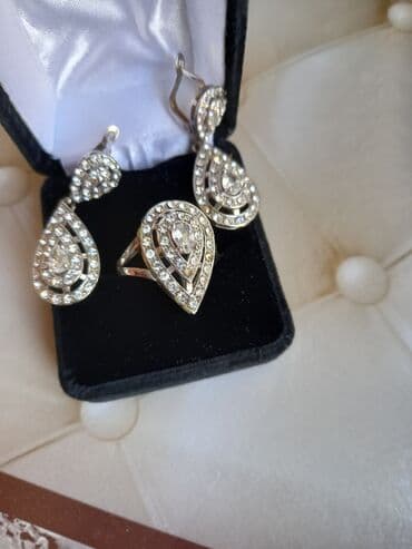 Bujuteriyadı qolbağlar satılır biri 5man.dəst 12 man.satılır lalafo.az -da — 1 Bujuteriyadı qolbağlar satılır biri 5man.dəst 12 man.satılır — 1