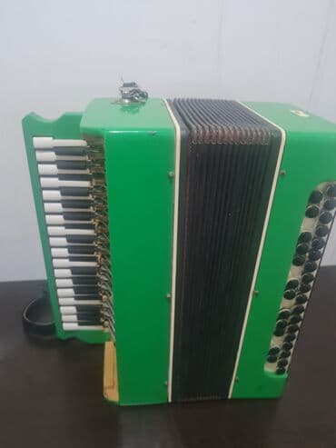 Akustik Akkordeon lalafo.az -da Akustik Akkordeon
