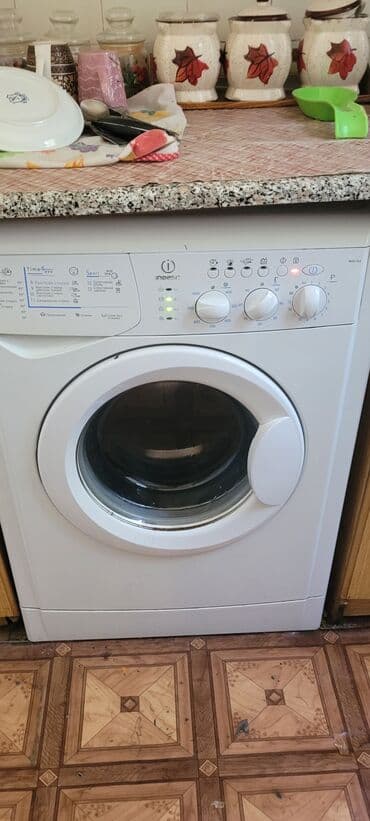 Paltaryuyan maşın Indesit, 4 kq, İşlənmiş, Avtomat, Ünvandan götürmə lalafo.az -da Paltaryuyan maşın Indesit, 4 kq, İşlənmiş, Avtomat, Ünvandan götürmə