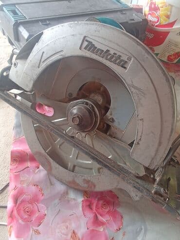 Qayçılar, bıçaqlar: Makita N5900B diskli dairəvi mişar - Güc: 2000 W - Gərginlik: 220–230 lalafo.az -da — 8 Qayçılar, bıçaqlar: Makita N5900B diskli dairəvi mişar - Güc: 2000 W - Gərginlik: 220–230 — 8