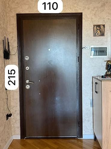 Demir giris qapisi Hec bir problemi yoxdur Evden sokulub deye lalafo.az -da Demir giris qapisi Hec bir problemi yoxdur Evden sokulub deye