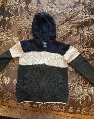 LCW Teen kapüşonlu, fermuarlı triko kardiqan/sviter. 10 azn. - Ölçü lalafo.az -da LCW Teen kapüşonlu, fermuarlı triko kardiqan/sviter. 10 azn. - Ölçü