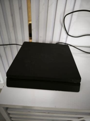 Məhsul: PlayStation 4 Slim oyun konsolu + disk oyunlar Xüsusiyyətlər lalafo.az -da Məhsul: PlayStation 4 Slim oyun konsolu + disk oyunlar Xüsusiyyətlər