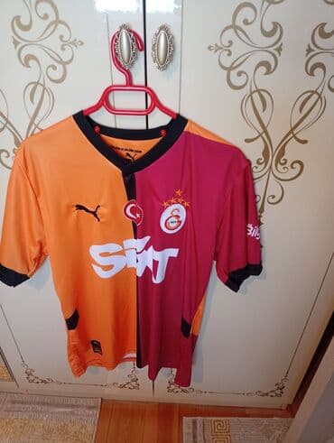 Məhsul: Galatasaray futbol forması - Brend: Puma - Rəng/ dizayn lalafo.az -da Məhsul: Galatasaray futbol forması - Brend: Puma - Rəng/ dizayn