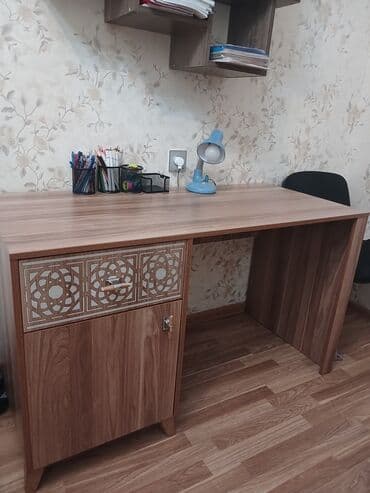 Düz masa, Stulsuz, Polkalı, Siyirməli, Teksturalı laminat lalafo.az -da Düz masa, Stulsuz, Polkalı, Siyirməli, Teksturalı laminat