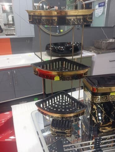 Аксессуары для ванной комнаты: Künclük Hamam üçün qara qızılı plastikdən Versace markasî .3lü Her nov at lalafo.az — 1 Аксессуары для ванной комнаты: Künclük Hamam üçün qara qızılı plastikdən Versace markasî .3lü Her nov — 1