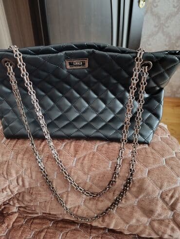 Qara rəngli, romb tikişli qadın çantası - Material: yumşaq eko‑dəri lalafo.az -da Qara rəngli, romb tikişli qadın çantası - Material: yumşaq eko‑dəri