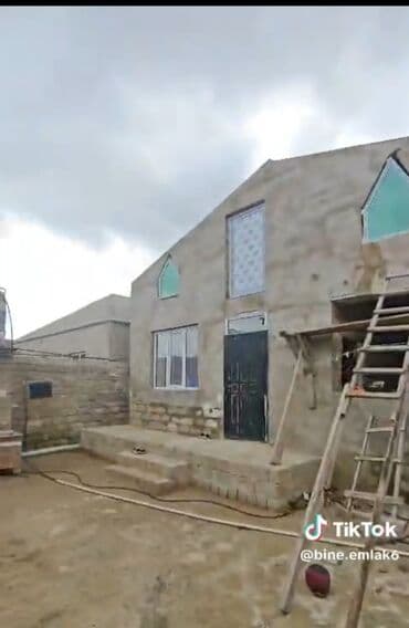 Bine savxozda 3 otaqli, mansarli kürsülü orta temirli ev tecili lalafo.az -da Bine savxozda 3 otaqli, mansarli kürsülü orta temirli ev tecili